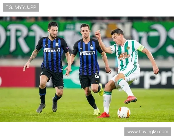 AC米兰与维也纳快速全场精彩对决回顾与分析 AC米兰与维也纳快速全场精彩对决回顾与分析